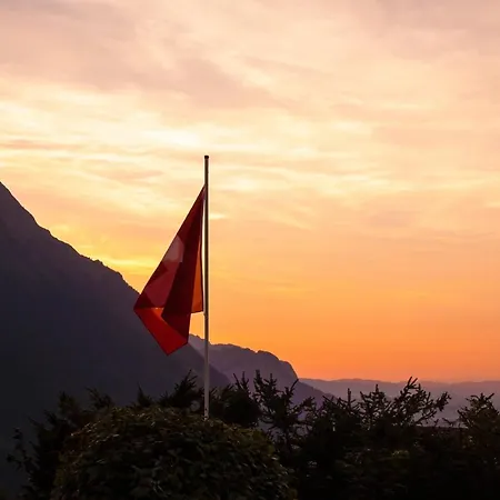 坦尼格度假屋 度假居 Reichenbach im Kandertal