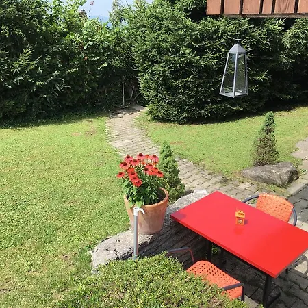 度假居 坦尼格度假屋 Reichenbach im Kandertal